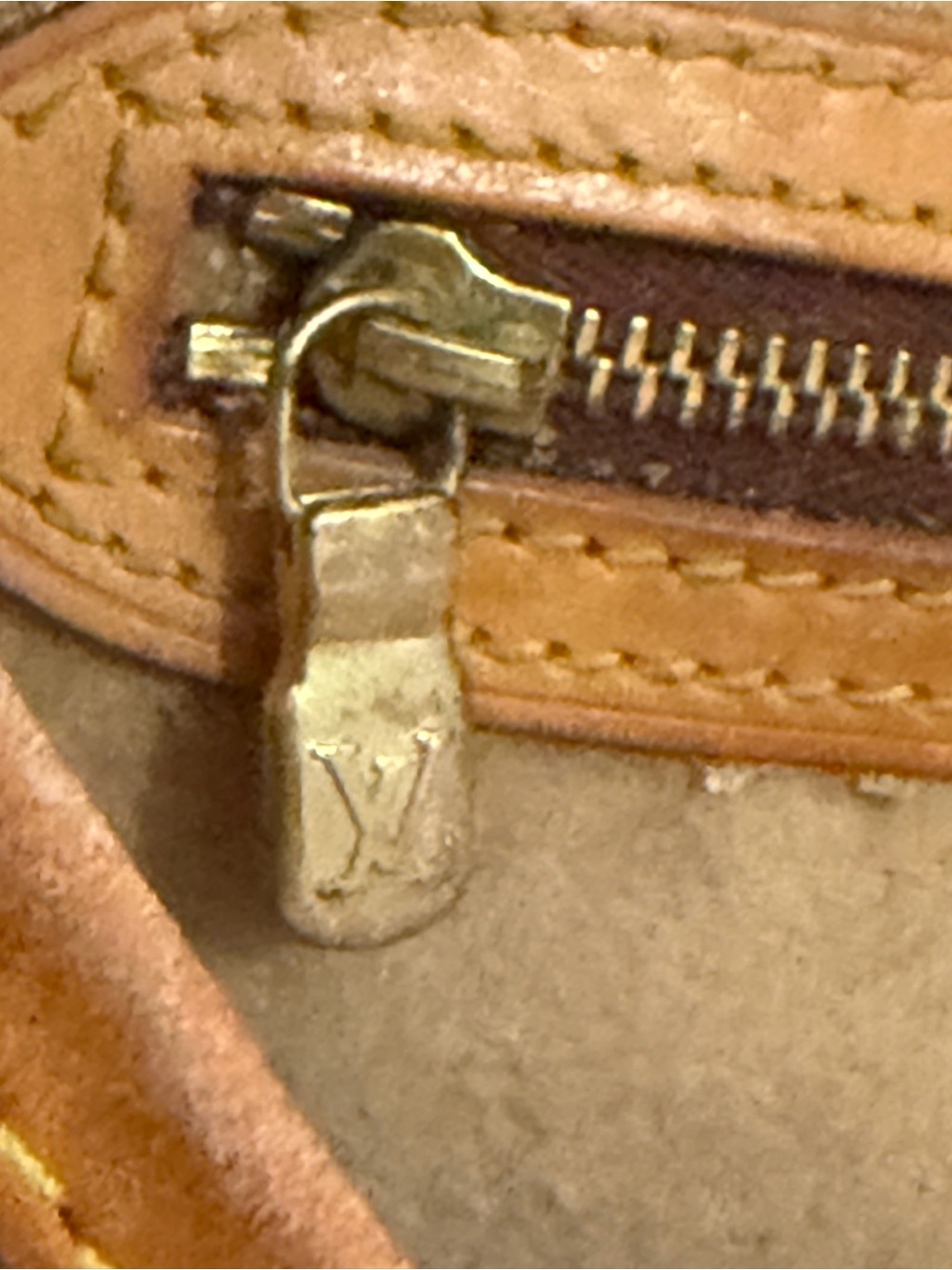 Vintage Authentic Louis Vuitton Monogram Canvas Bucket Bag - Picture 8 of 12